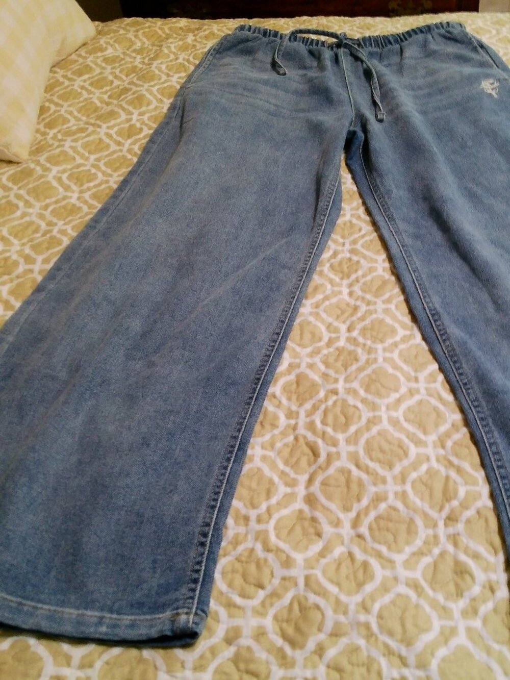 VANILLA STAR DRAW STRING JEANS SIZE MED GOOD CONDITION WIDE LEG
